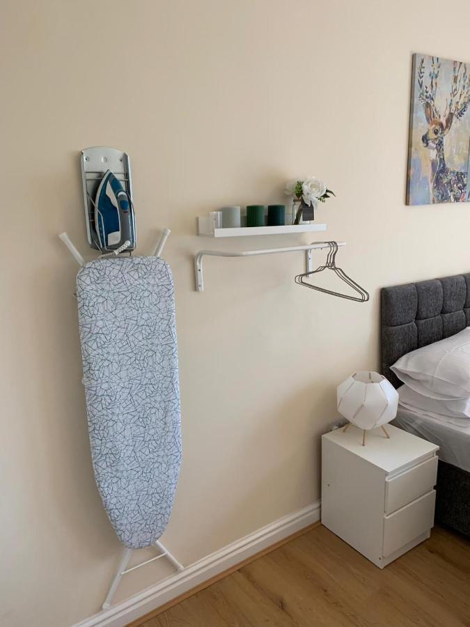 Smeaton Serviced Accommodation Liverpool Bagian luar foto