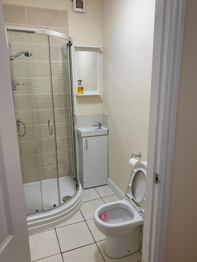 Smeaton Serviced Accommodation Liverpool Bagian luar foto