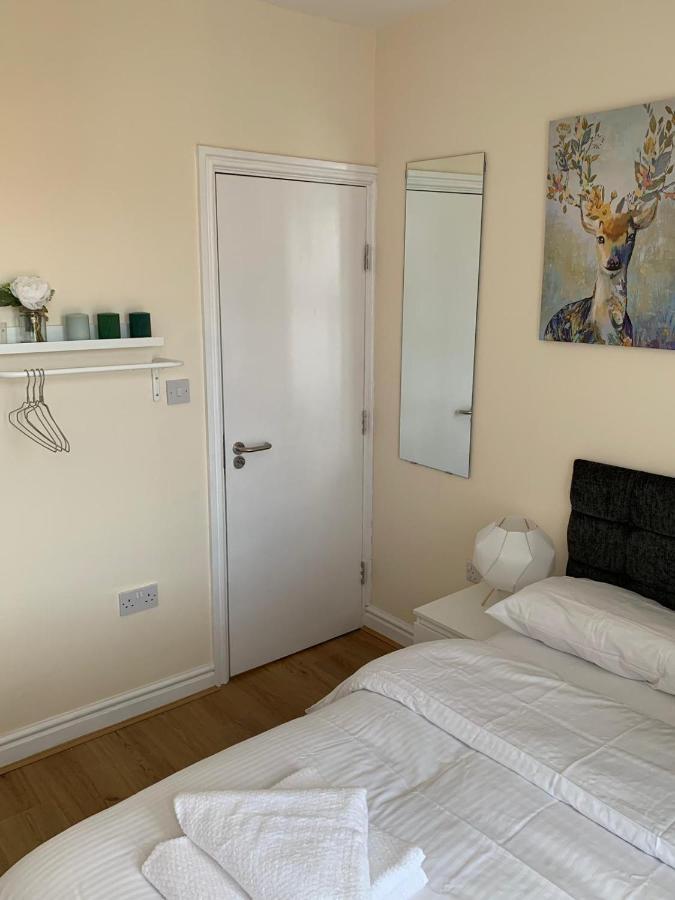 Smeaton Serviced Accommodation Liverpool Bagian luar foto