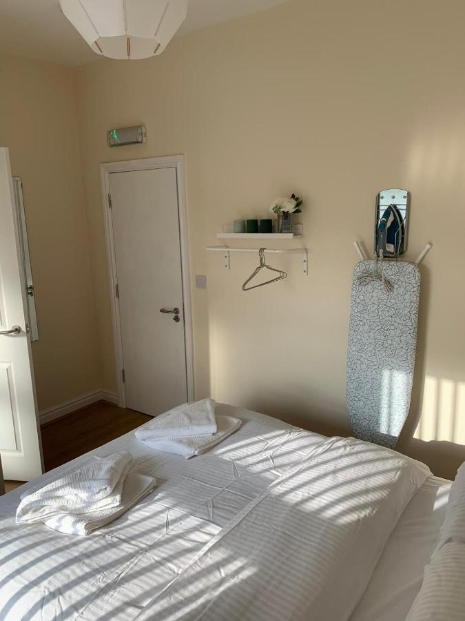 Smeaton Serviced Accommodation Liverpool Bagian luar foto